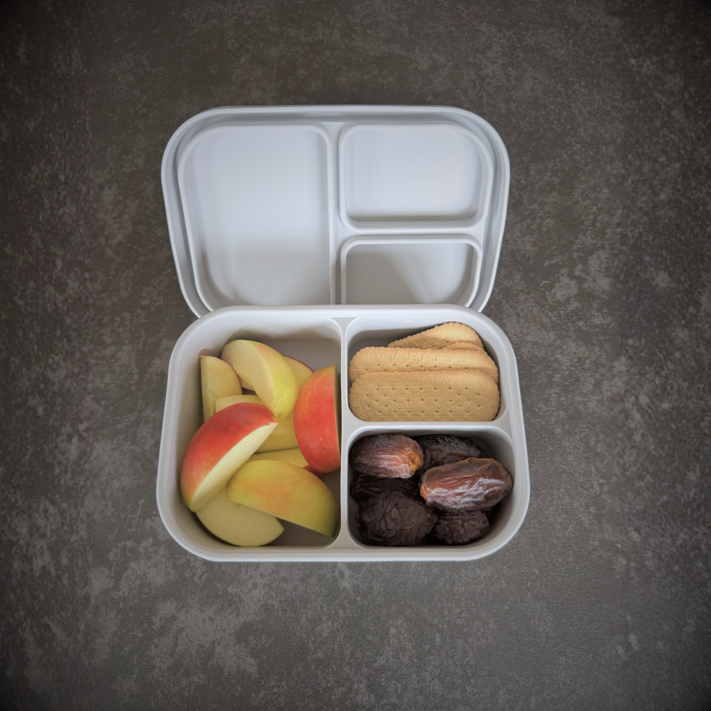 Velini SiliconenLunch-en Drinkbeker  grijs gevuld